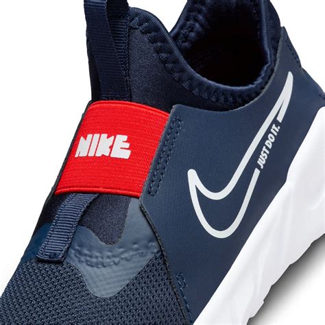 nike flex runner trainers.